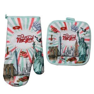New York Potholder and Oven Mitt Set - Statue